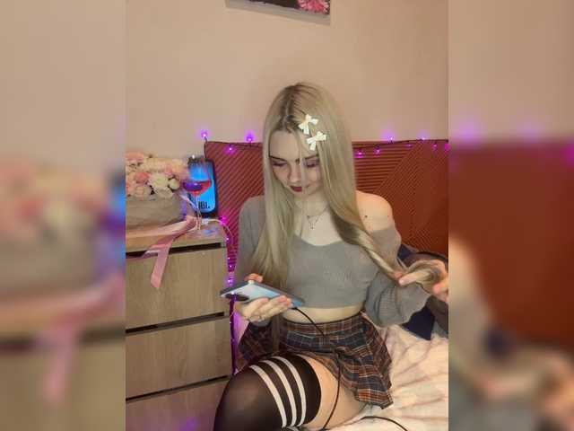 Chanterelle008 live cam on BongaCams