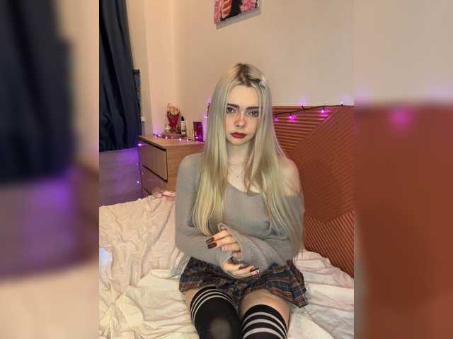 Chanterelle008 live cam on BongaCams