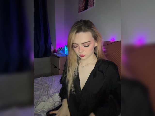Chanterelle008 live cam on BongaCams