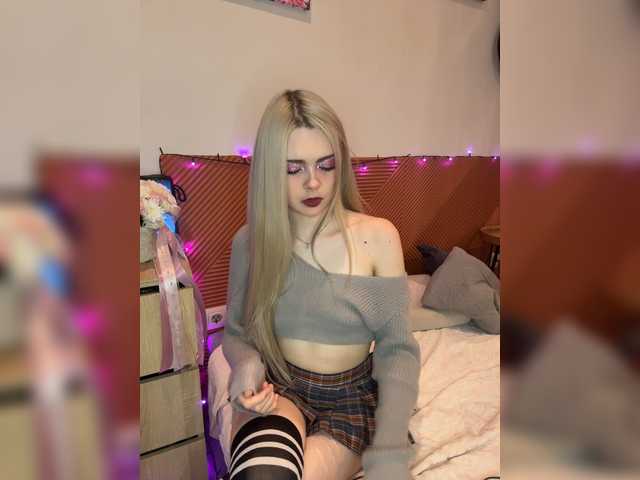 Chanterelle008 live cam on BongaCams