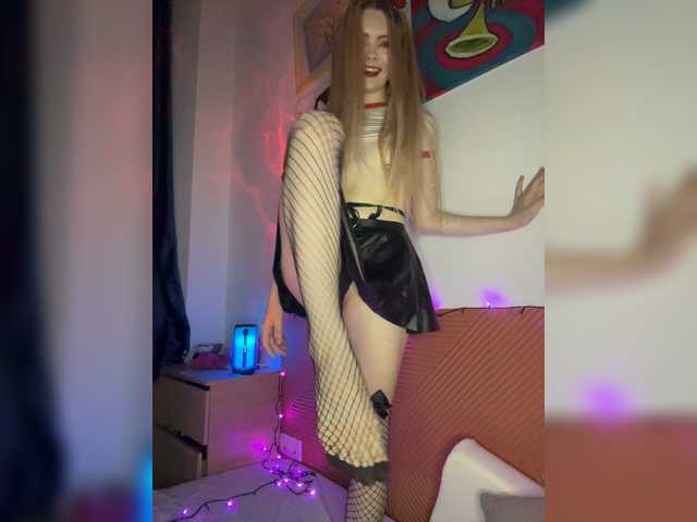 Chanterelle008 live webcam show