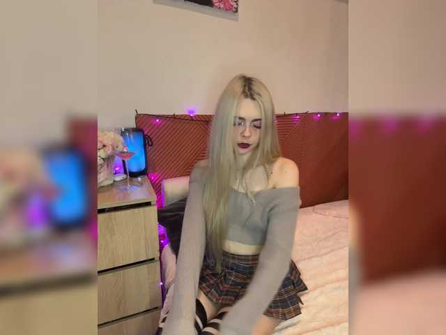 Chanterelle008 live cam on BongaCams