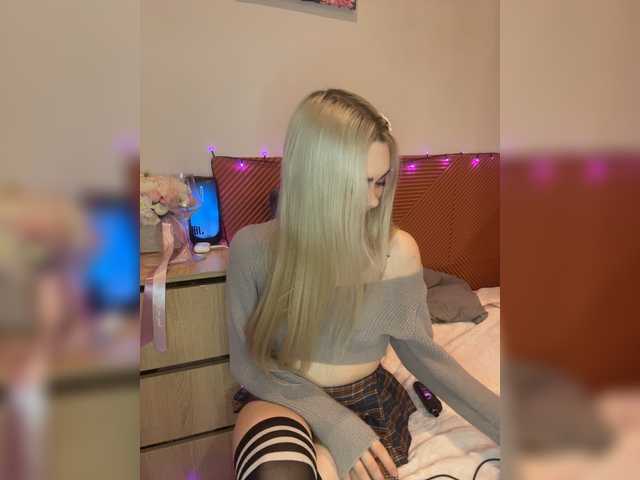 Chanterelle008 live cam on BongaCams