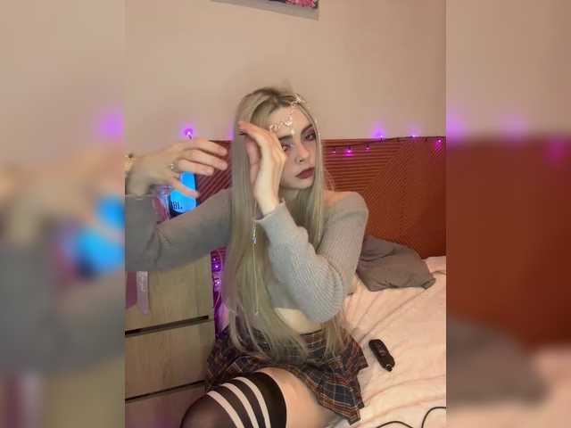 Chanterelle008 live cam on BongaCams