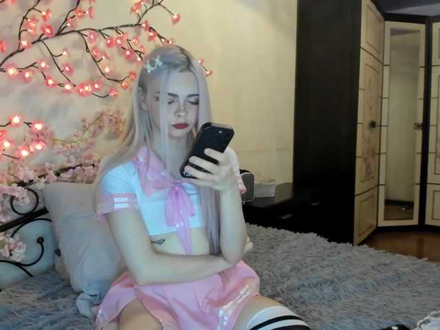 Chanterelle008 live cam on BongaCams