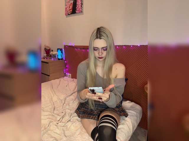 Chanterelle008 live cam on BongaCams