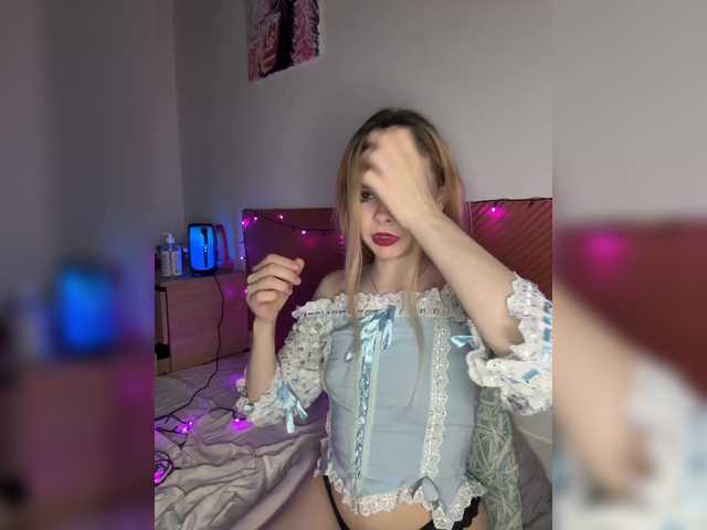 Chanterelle008 live cam on BongaCams