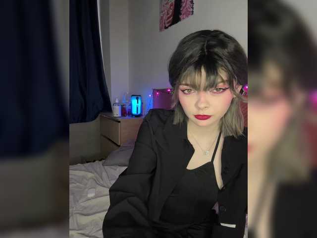 Chanterelle008 live cam on BongaCams