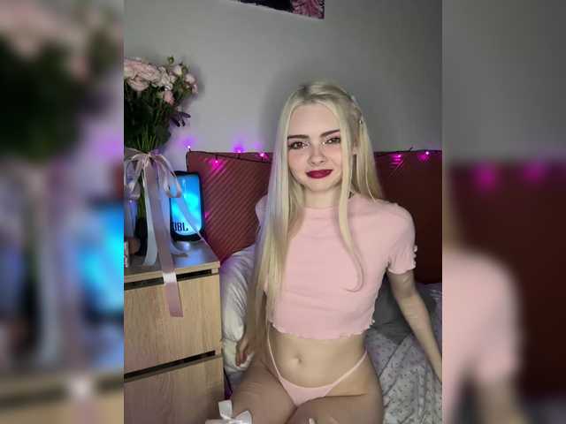 Chanterelle008 live cam on BongaCams
