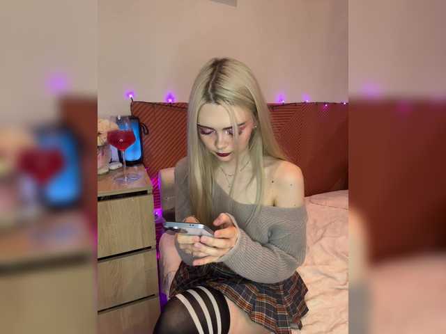 Chanterelle008 live cam on BongaCams