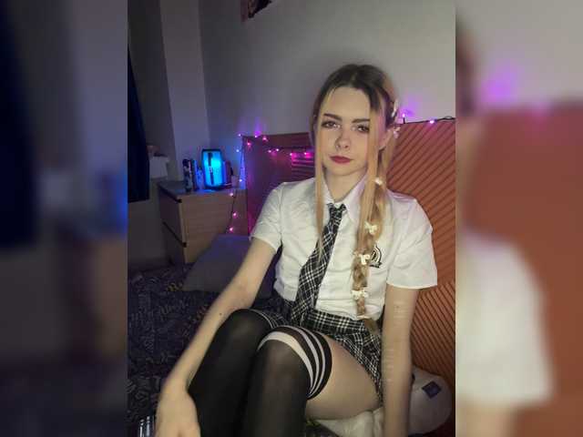 Chanterelle008 live cam on BongaCams