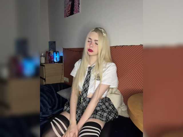 Chanterelle008 live cam on BongaCams