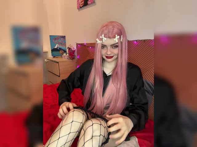 Chanterelle008 live cam on BongaCams