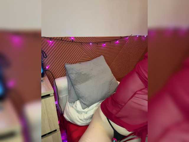 Chanterelle008 live cam on BongaCams