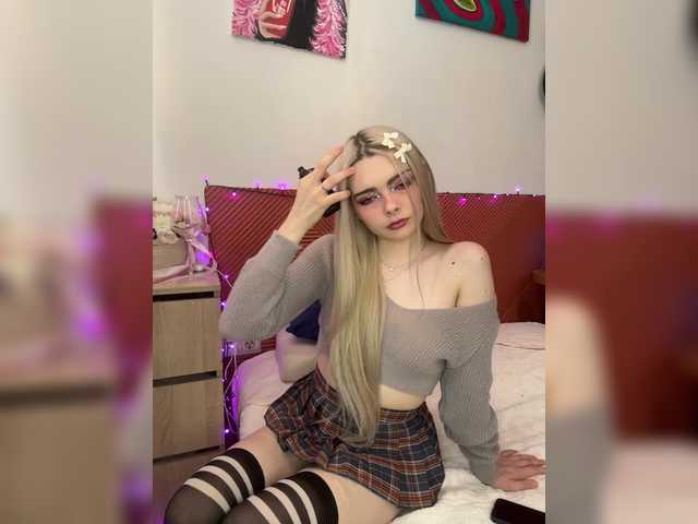 Chanterelle008 live cam on BongaCams