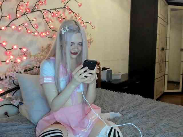Blonde_beast_ webcam