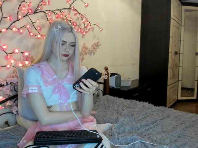 Blonde_beast_ webcam