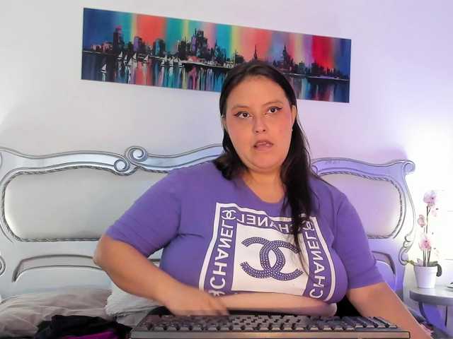 Salome-Cruzz live cam on BongaCams