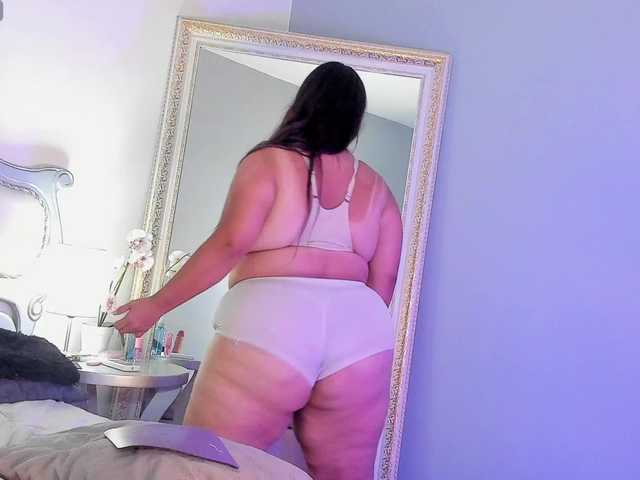 Salome-Cruzz live cam on BongaCams