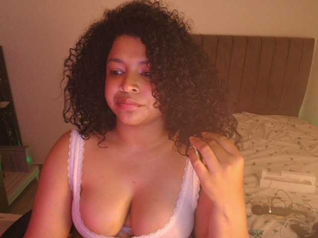 soynerea live cam on BongaCams