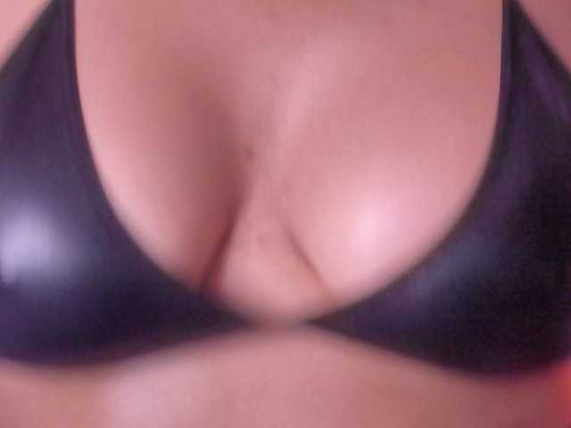 soynerea live cam on BongaCams