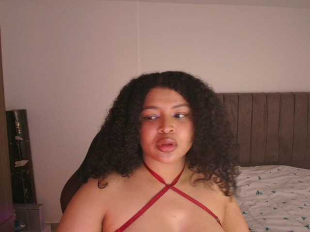 soynerea live cam on BongaCams