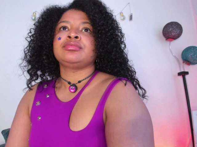 soynerea live cam on BongaCams