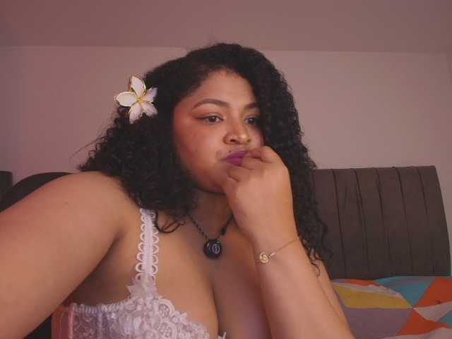 soynerea live cam on BongaCams