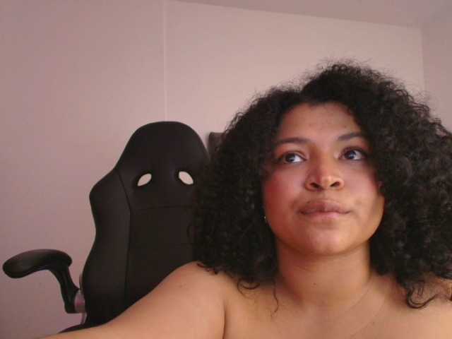 soynerea live cam on BongaCams
