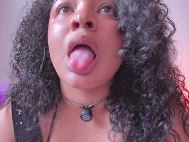 soynerea live cam on BongaCams