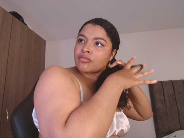 soynerea live cam on BongaCams