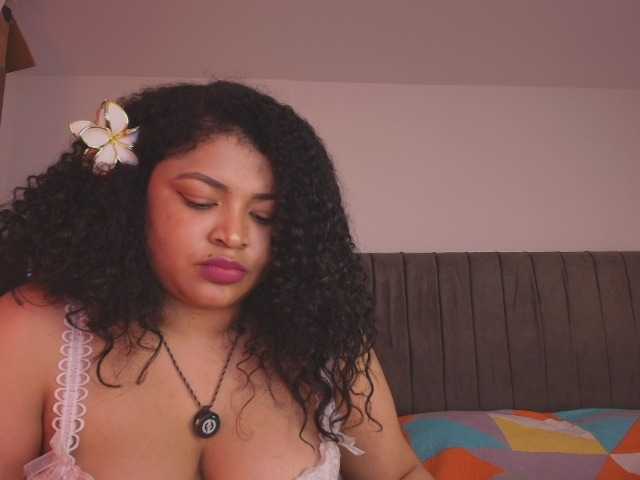 soynerea live cam on BongaCams