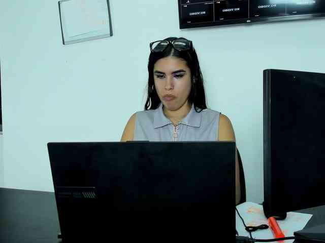 sophiamell webcam