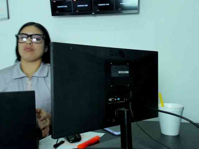 sophiamell webcam