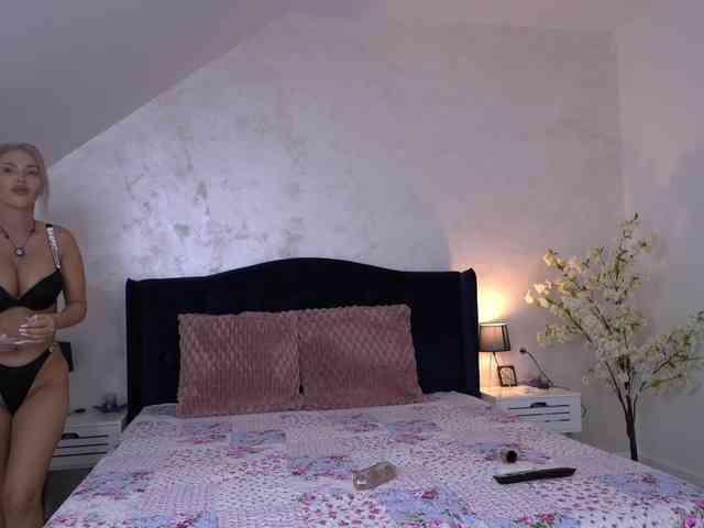 NadiaMarble webcam