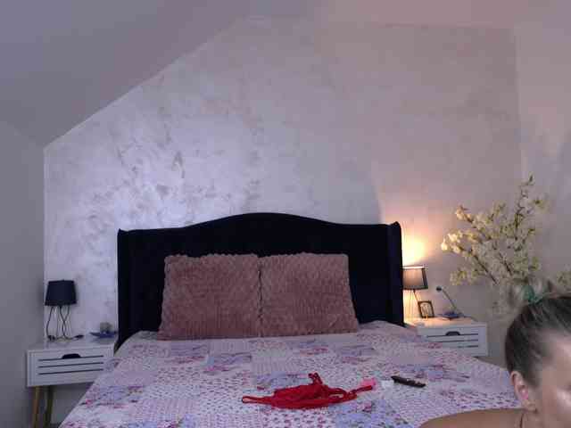 NadiaMarble webcam