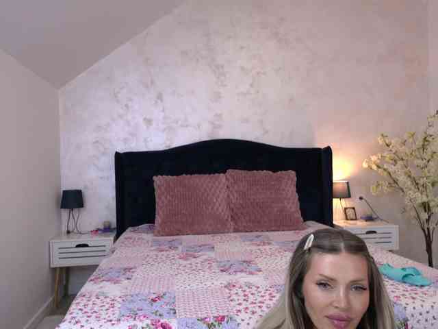NadiaMarble webcam