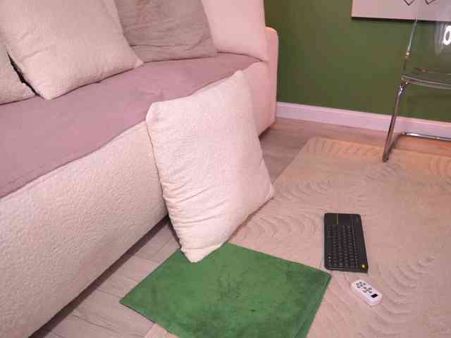 NadiaMarble webcam
