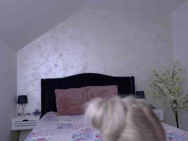 NadiaMarble webcam