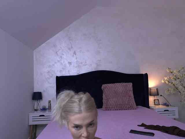 NadiaMarble webcam