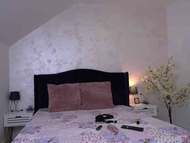 NadiaMarble webcam