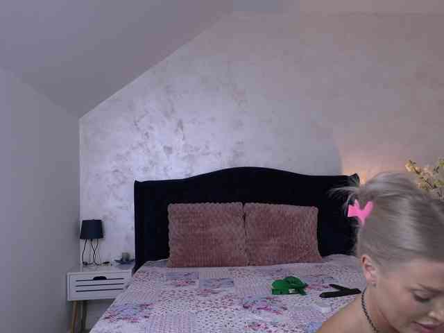 NadiaMarble webcam