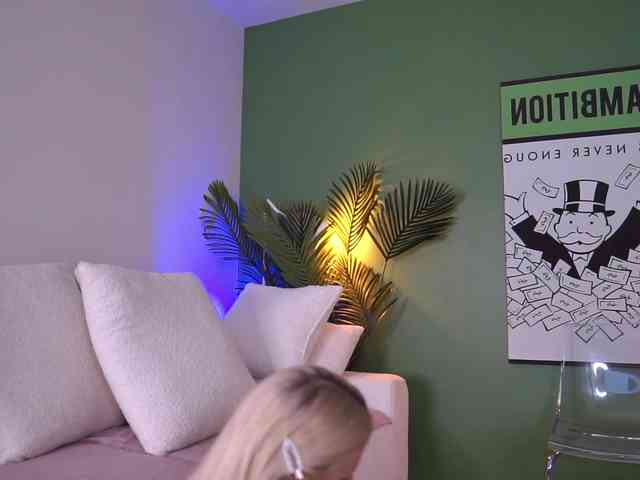 NadiaMarble webcam