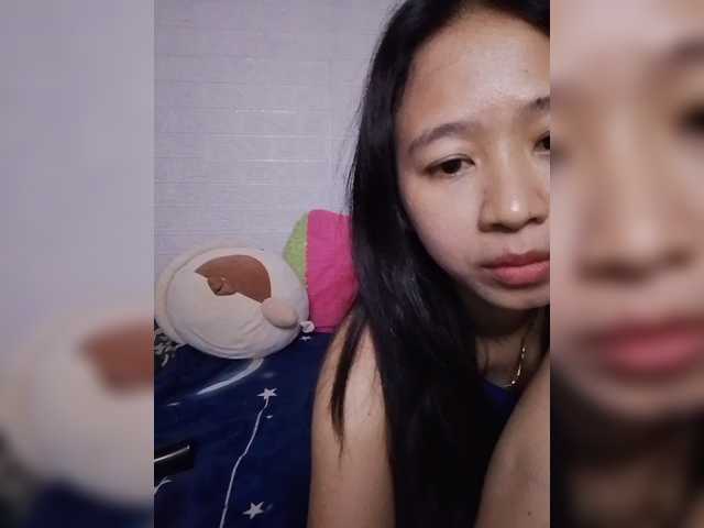 Bestyy live cam on BongaCams