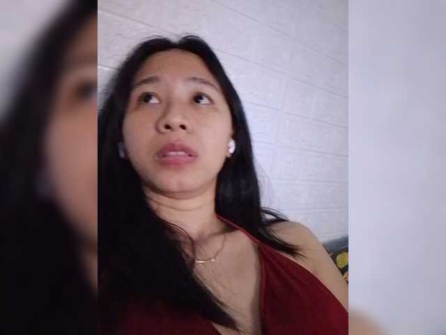 Bestyy live cam on BongaCams