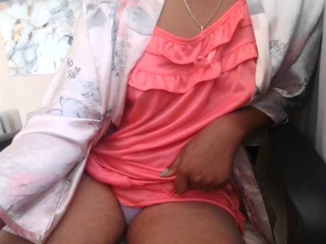 MiamiahC05 live webcam show