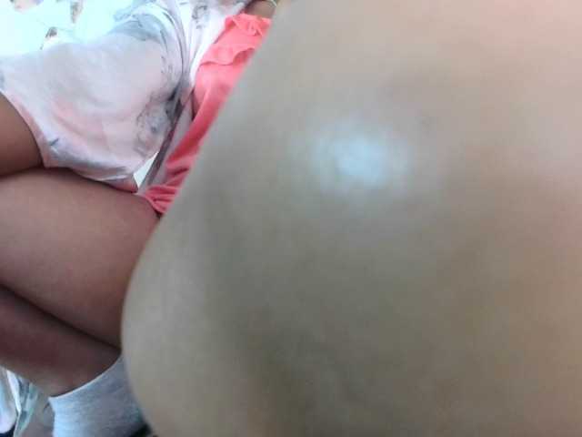MiamiahC05 live cam on BongaCams