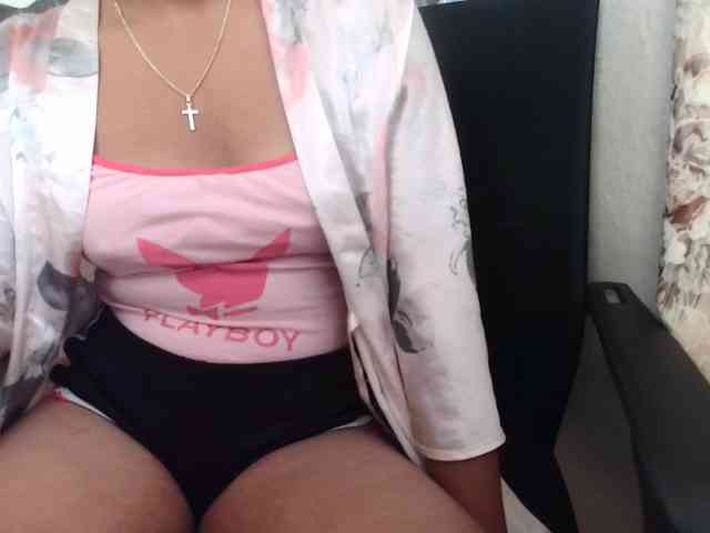 MiamiahC05 webcam