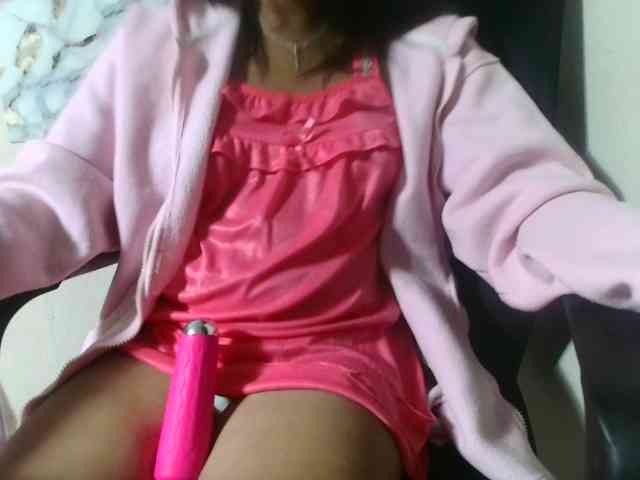 MiamiahC05 webcam