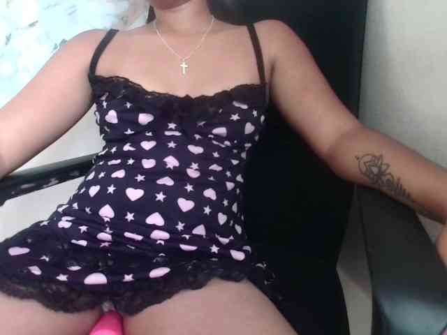 MiamiahC05 webcam